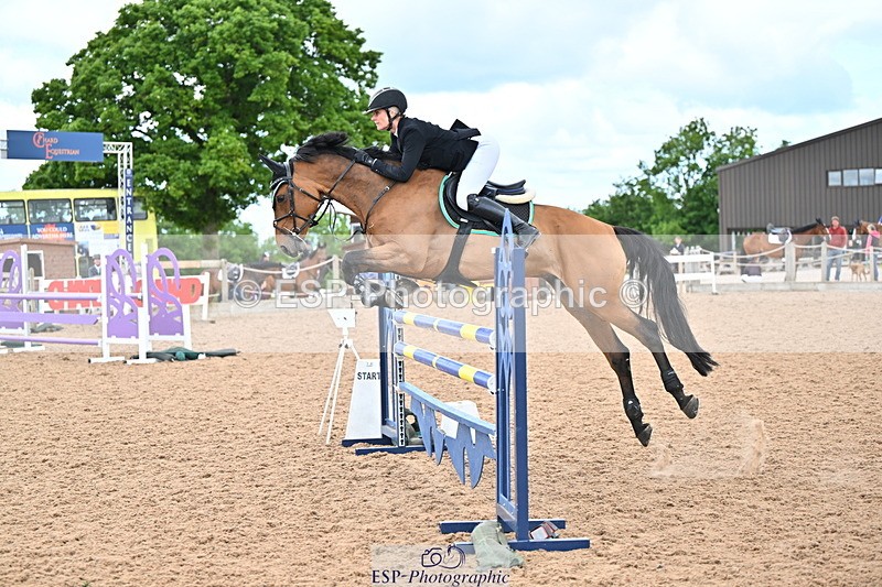 240608A-123101-02295 - Cls 4 Snr Newcomers and 1.10m Open