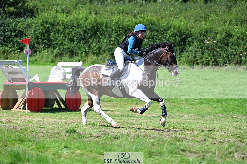 240811A-143019-04885 - 165-