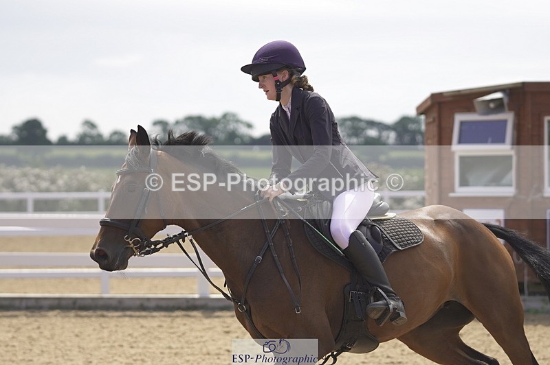 230810A-132052-02394 - Cls 4 1.05m Amateur Quali