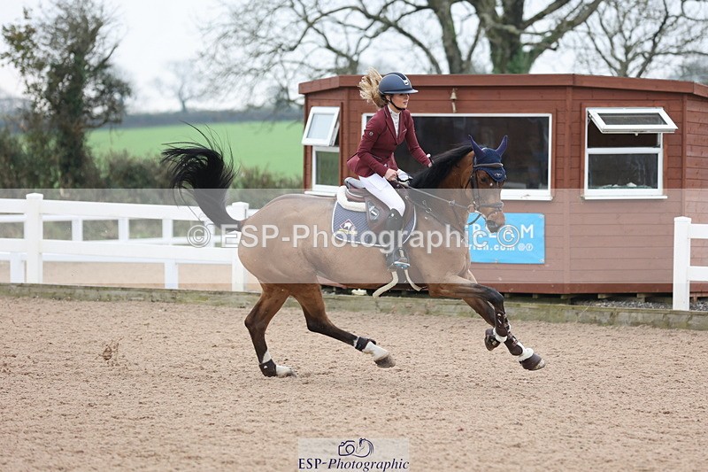 241101A-121444-01687 - FRI Cls 5 Newcomers and 1.10m Open