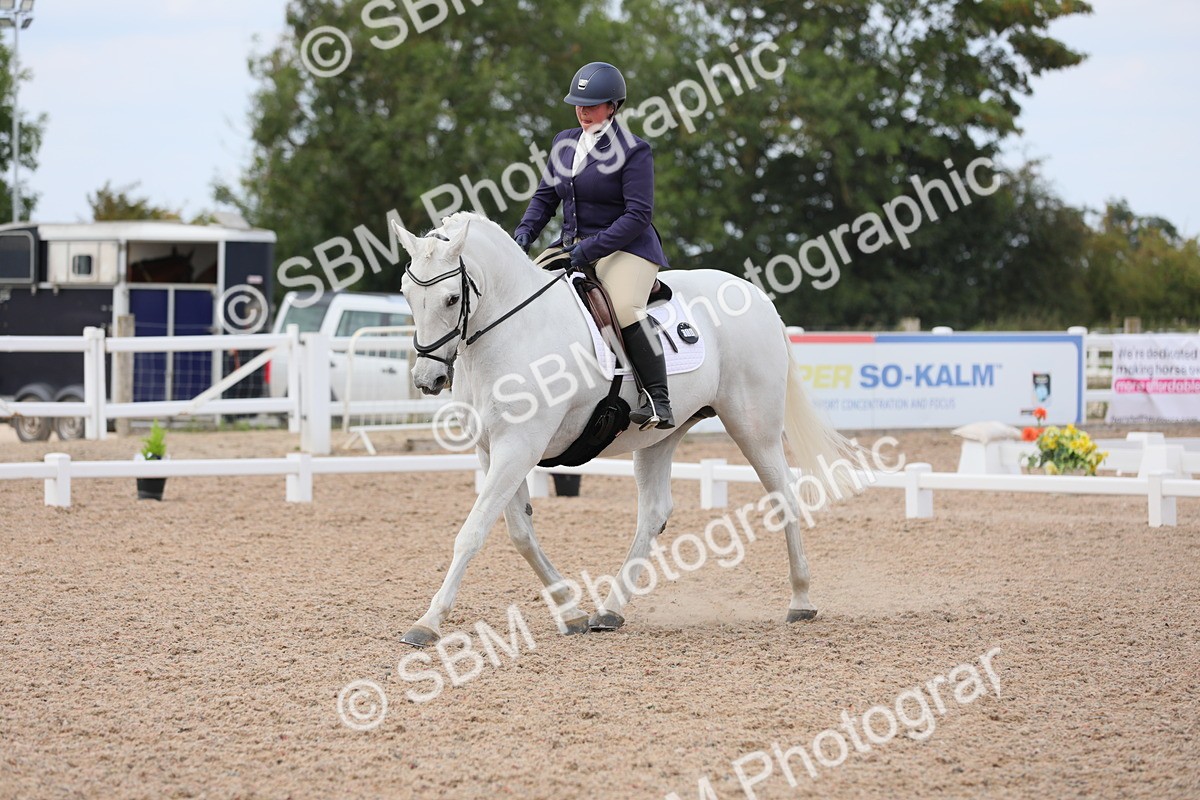 SBM_05776 - Class 32 Novice 1