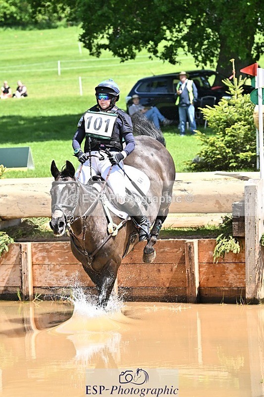 240525-124535-14220 - 101-MORELANDS_CASANOVA-Daisy_Bathe