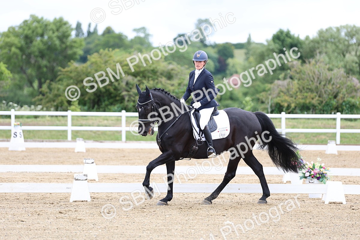 SBM_001071 - Class 1 - Prelim 4 - 8.00-10.20