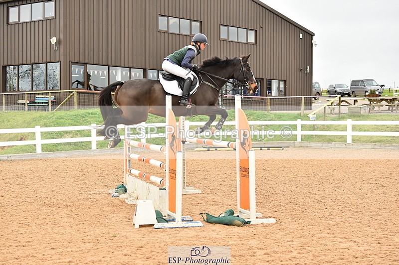 231122A-124448-00340 - Cls 4 Newcomers & 1.10m Open