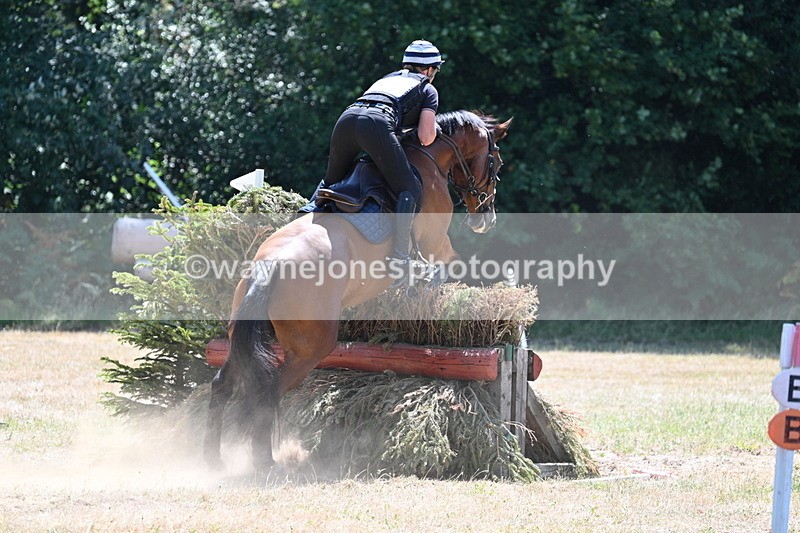 WJ7_5528 - Time 12:37 to 12:38 last rider