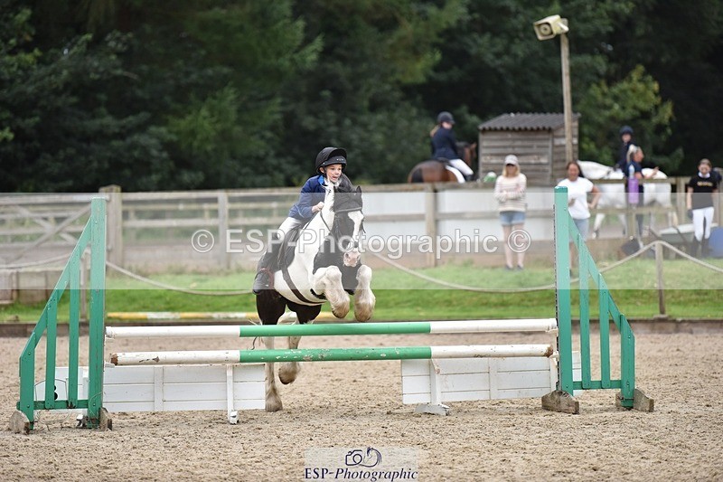 240802-105446-01005 - 80cm Round 1