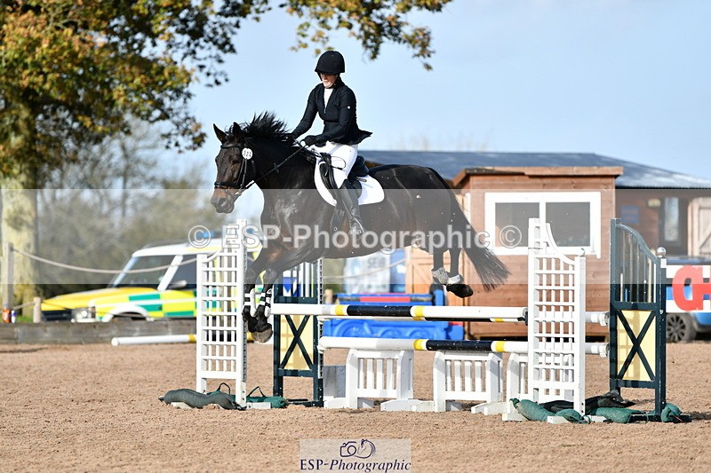 241026A-120041-01106 - SAT Cls 26+27 Club and Schools 90cm