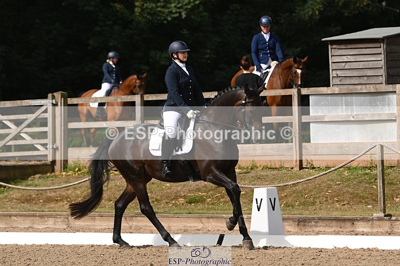 250719A-101040-03258 - 049-Veronica.Roberts-For.J'Adore