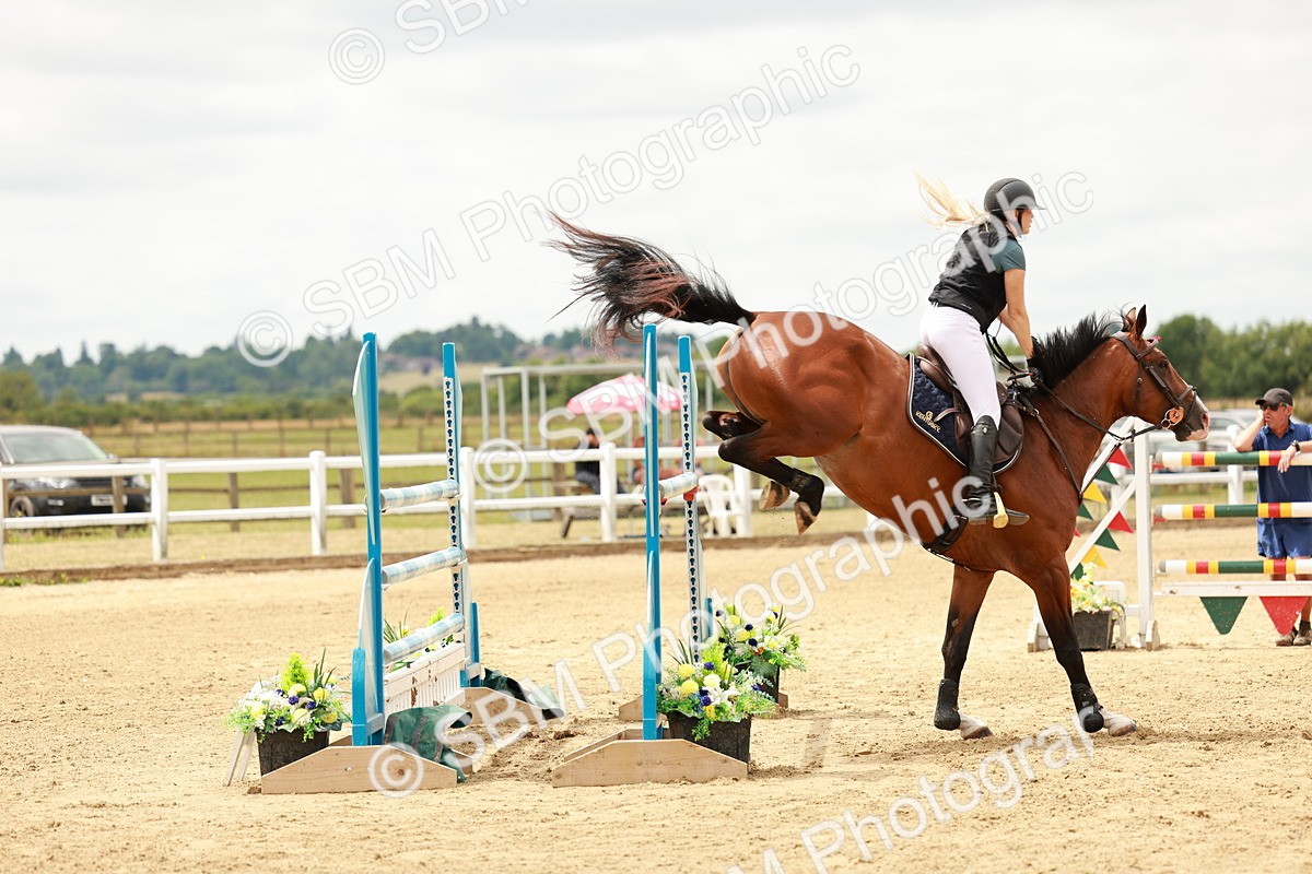 SBM_018083 - Class 21 - Senior Newcomers Championship 2d Rd