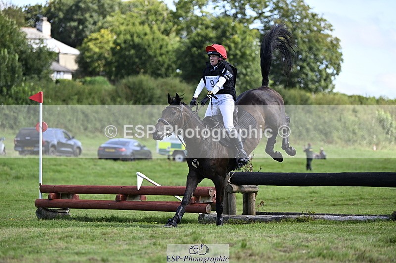 240811A-110420-01315 - 009-