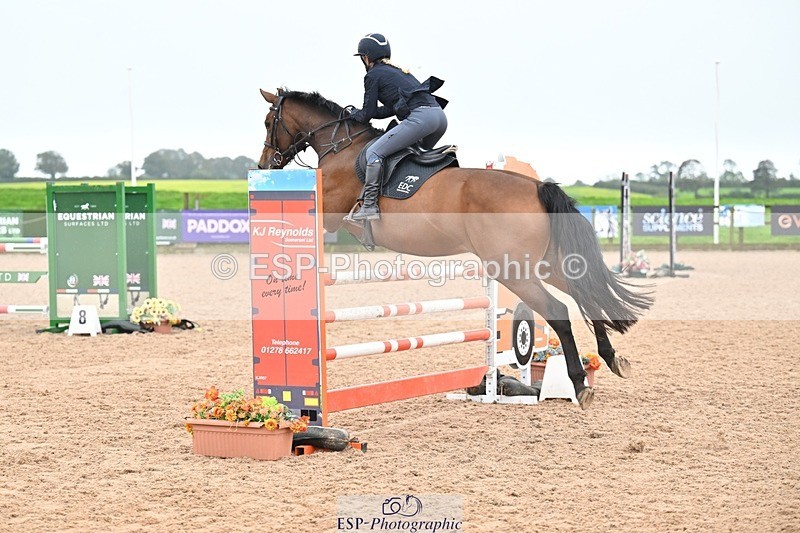 251003-113115-00470 - Cls 2 Newcomers and 1.10m