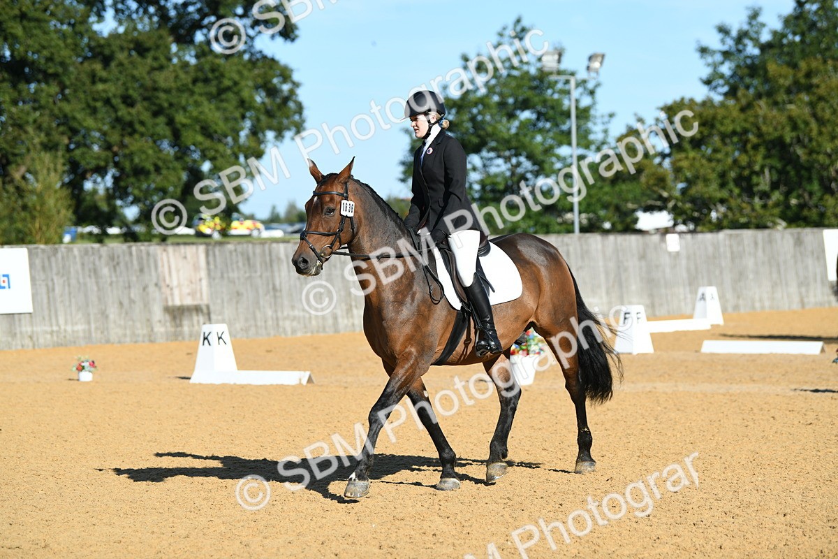 SBM_16191 - D4 - Small Tour Championship - Intro B
