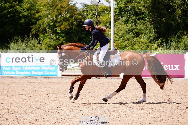 240629A-122640-05334 - Cls 18 Newcomers and 1m Open