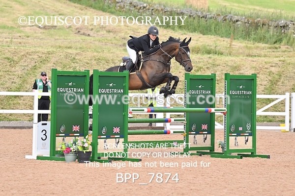BPP_7874 - CLASS 16 FRI GFS Saddles Senior Newcomers/1.10m Open