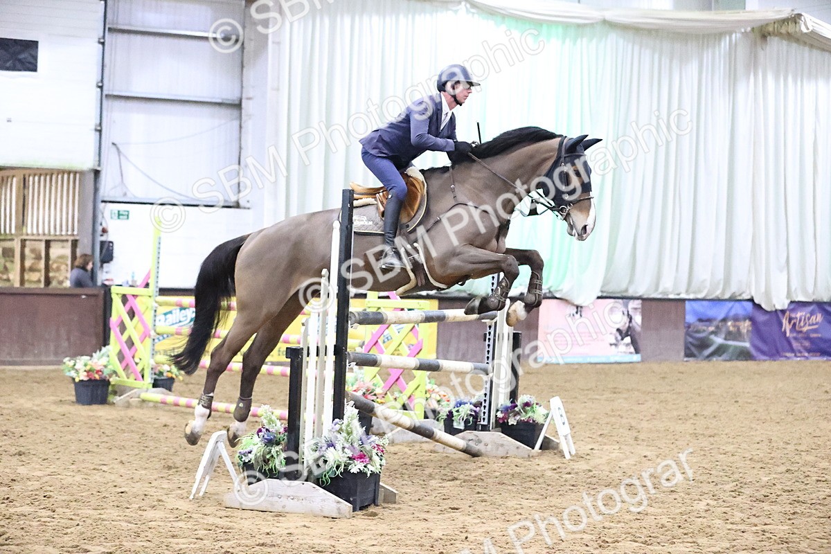 SBM_002256 - Class 11 - Senior Foxhunter - 1.20m