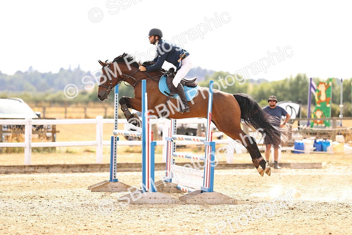 SBM_001619 - Class 6 - Senior Newcomers 1.10m