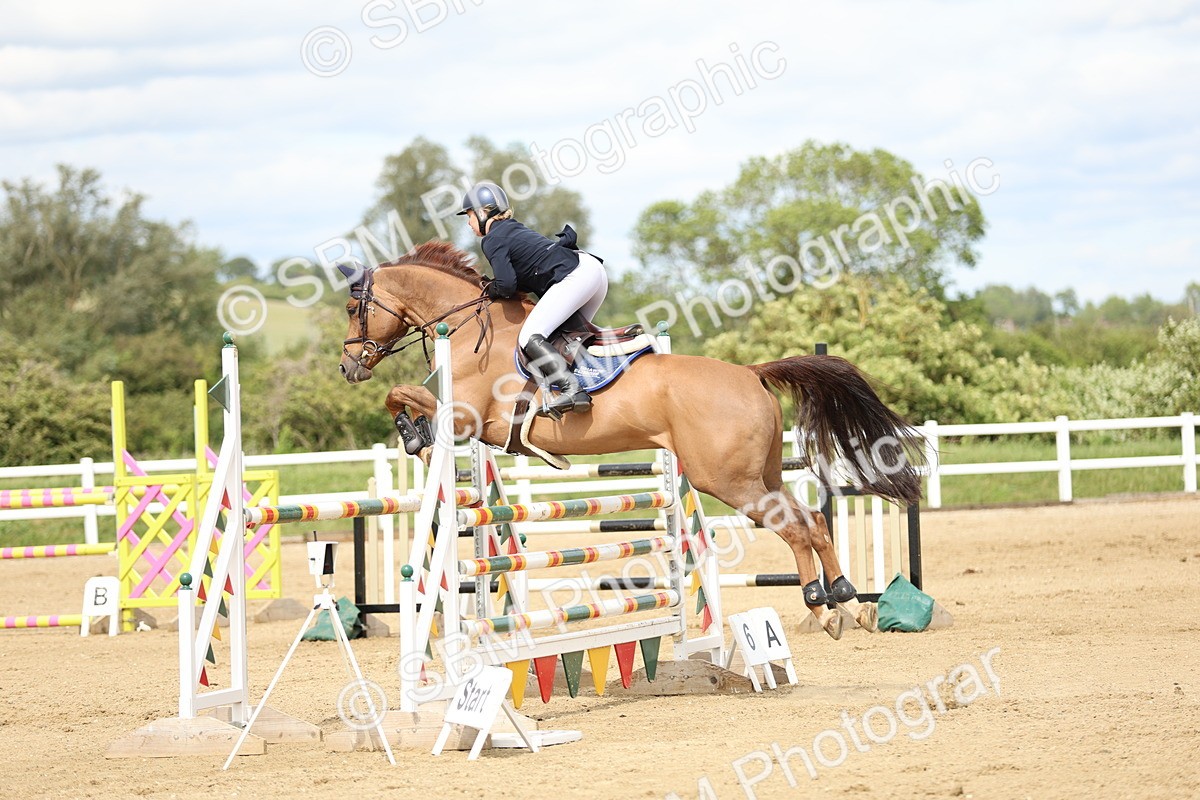 SBM_001390 - Class 5 - Senior Foxhunter - 1.20m
