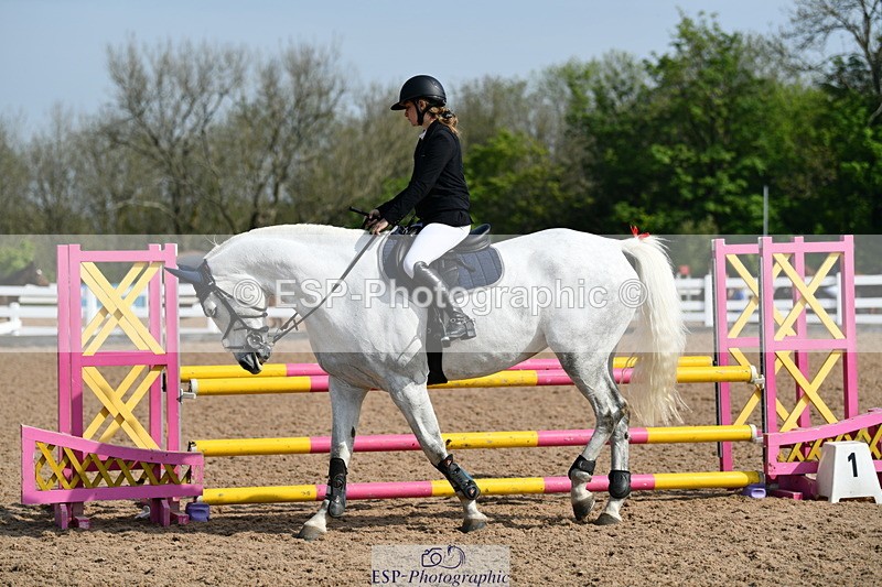 240511A-095557-11408 - Cls 28 95cm National Am Quali