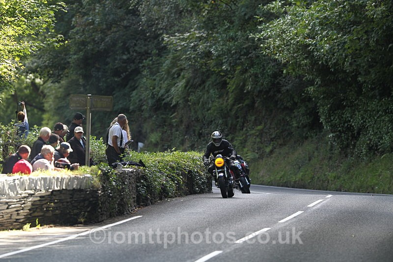 FOM_1130 - Classic TT Lap of honour