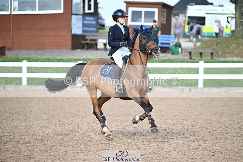 260627-175948-05908 - Cls 27 Foxhunter and 1.10m