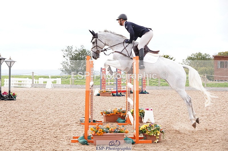 241004A-144516-00793 - Fri 04 Snr Fox & 1.20m Open