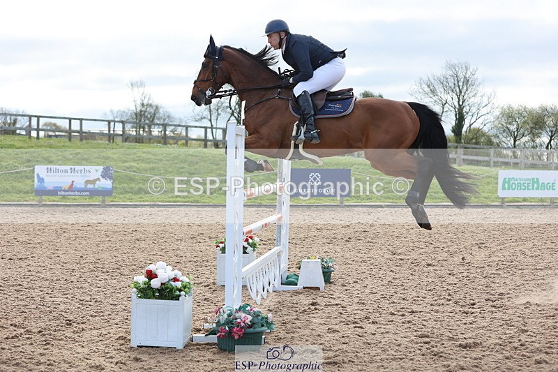 240419A-090130-05276 - Cls 22, 1 Star Gold Tour 1.30m