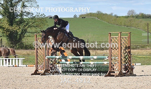JAC_4912 - CLASS 13 SAT Senior BritiNovice/ 90cm Open