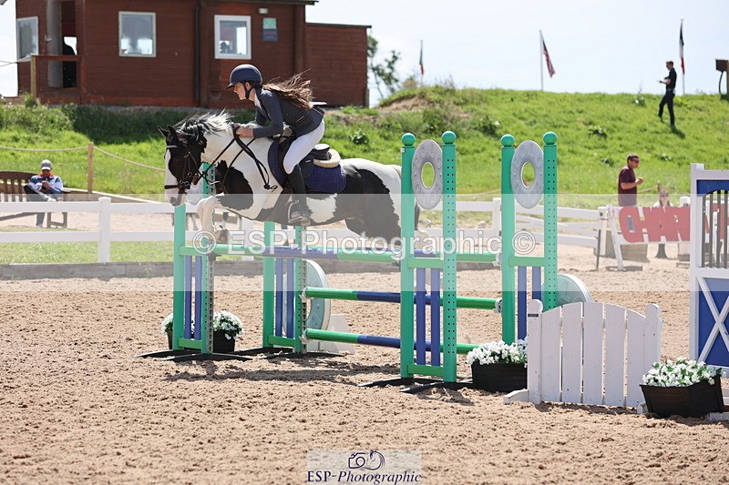 240629A-111415-04461 - Cls 17 Discovery and 90cm Open