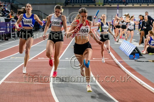 CombiMast25-915847 - Track Female Set Two