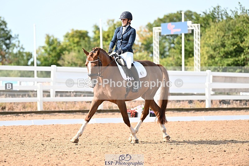 250815-095711-00239 - 026-Pippa.MorganDavinci.Vl