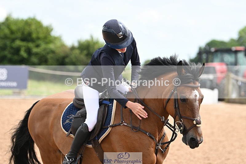 240630A-141411-14066 - Cls 25 HOYS 138cm Qualifier