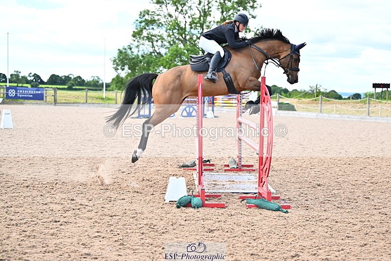 240608A-130004-02450 - Cls 4 Snr Newcomers and 1.10m Open