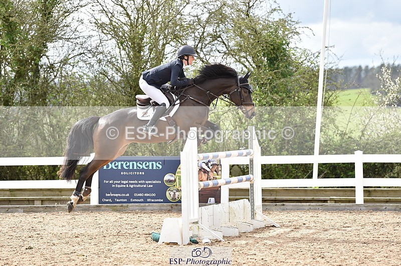 240403A-152322-00954 - Cls 5 Foxhunter and 1.20m Open