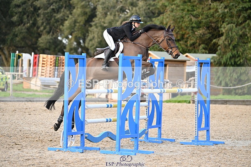 250322A-173725-03811 - Cls 14 Snr Fox & 1.20m Open