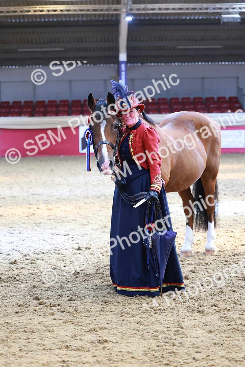 SBM_13687 - Class 104 - IH  Costume