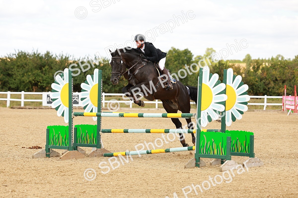 SBM_007140 - Class 4 - Senior British Newcomers - 1.10m