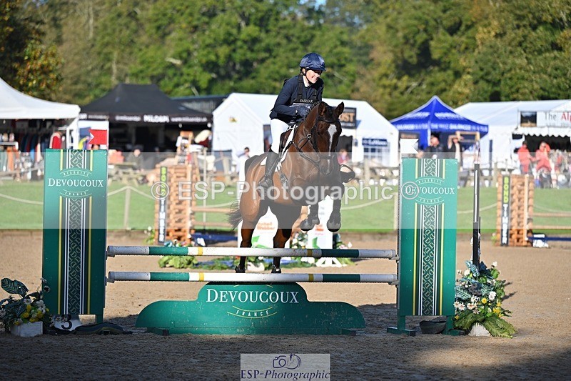 241027-093700-16055 - 378-Fern.Hordern-SHES.ALL.THAT