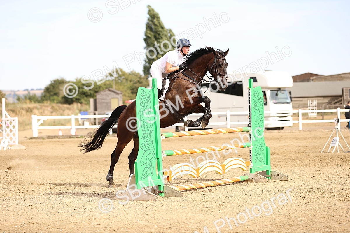 SBM_001710 - Class 6 - Senior Newcomers 1.10m