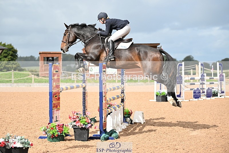 240912A-110550-00487 - Cls 2 Snr Newcomers