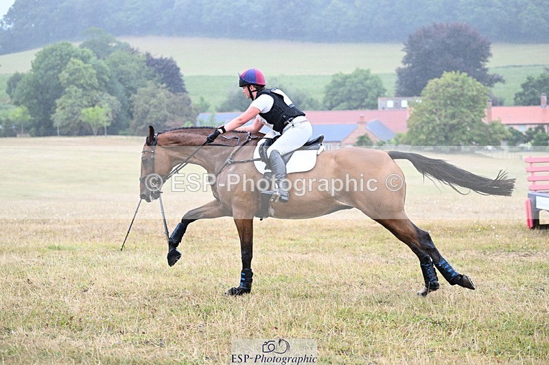 250803A-131206-13599 - M-576-Ella.Otto-SUMMERBRIDGE.TIPP