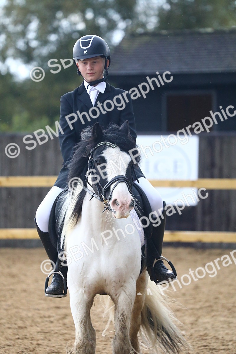 SBM_42585 - D21 - Junior Championship Intro 1