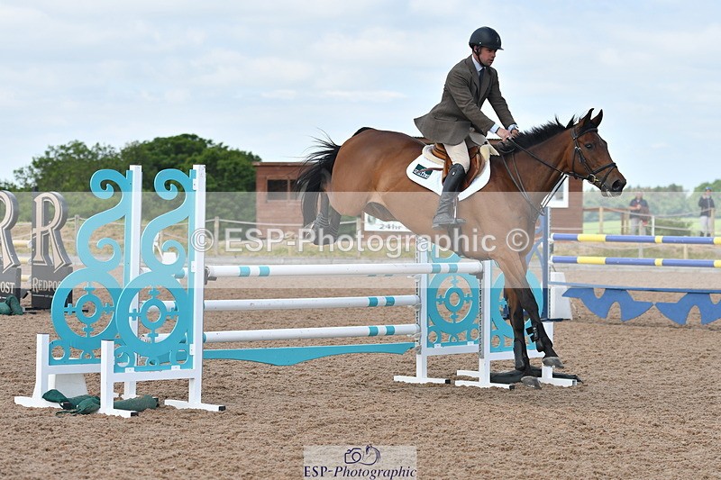 240609A-111332-04455 - Cls 17 Snr 1.05m Open