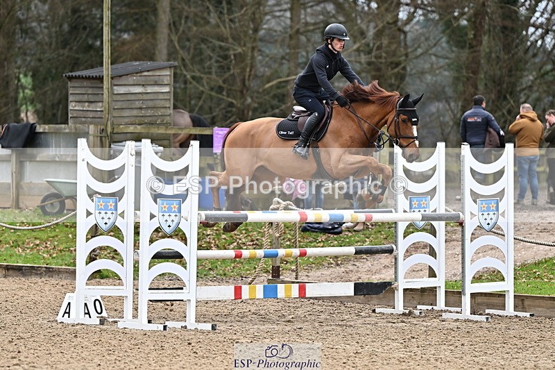 250201A-141708-00921 - Cls 04 Local Horse 120cm