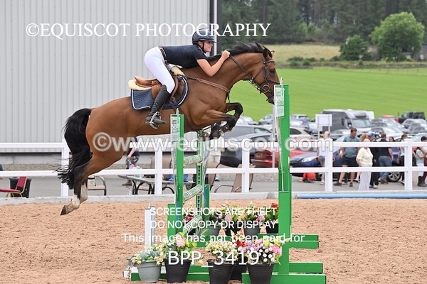 BPP_3419 - FRI CLASS 19 Junior 1.20 Open /Inc 148 Restricted Open **Viewing/Selection class for 148 teams**