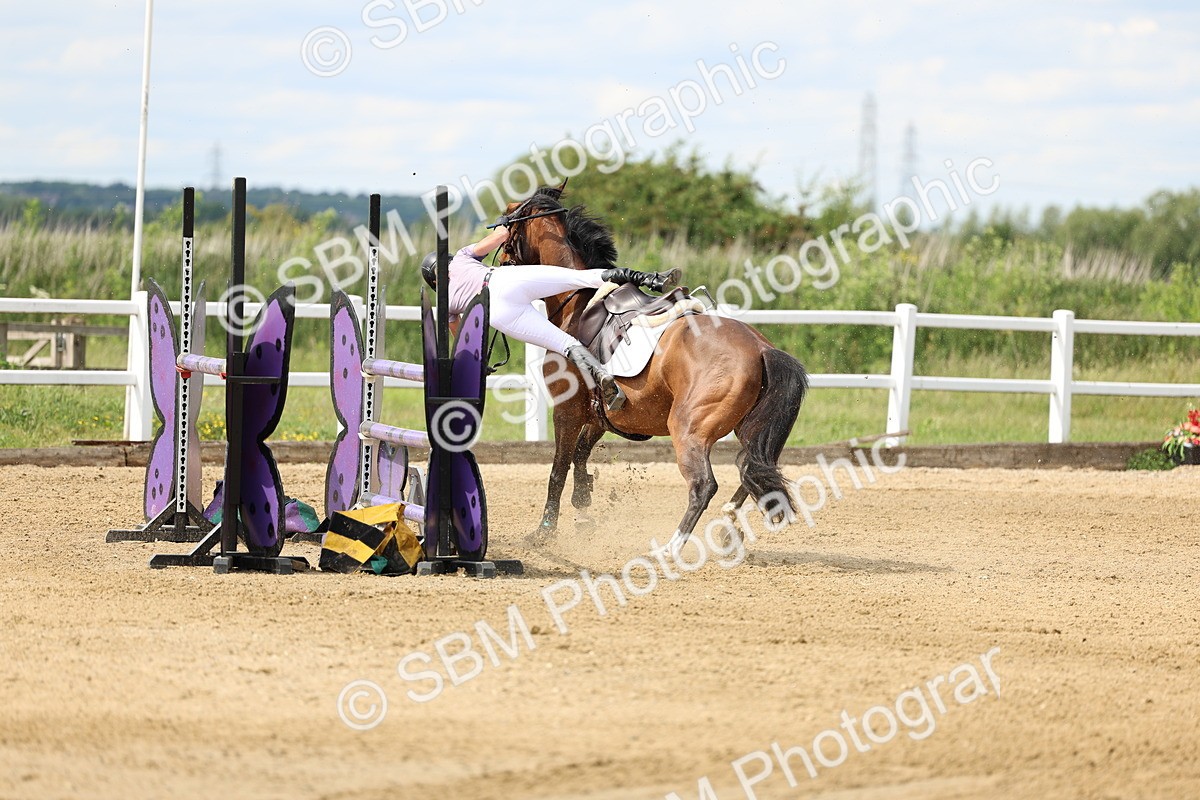 SBM_006039 - Class 19 - Senior Newcomers - 1.10m