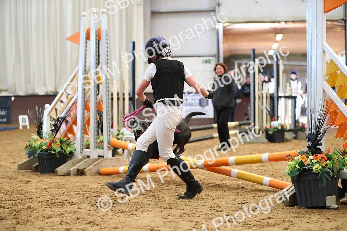 SBM_001091 - Class 3 - Horse & Hound
