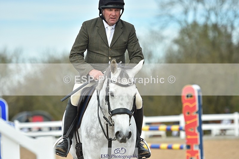 231111A-123102-01873 - Cls 12 Newcomers & 1.10m Open