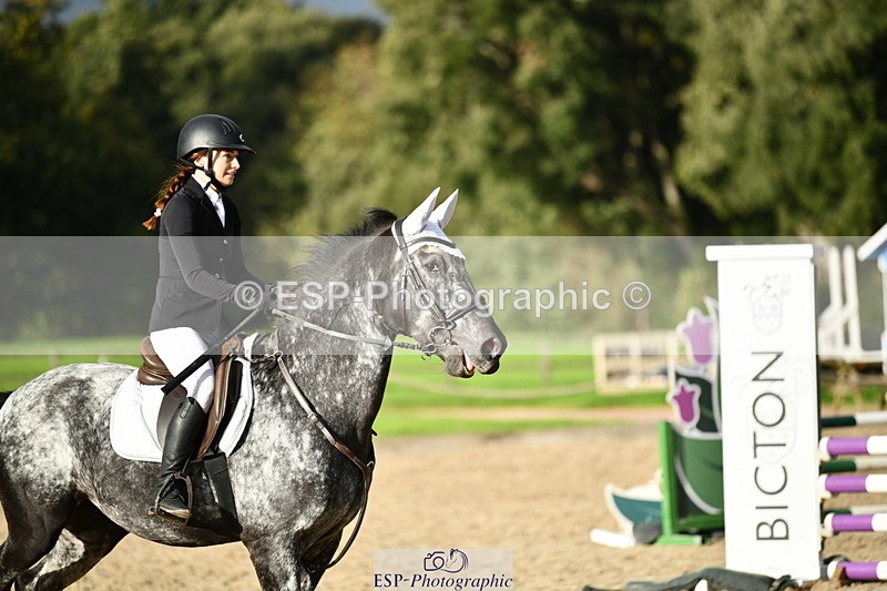 251004A-164810-02216 - Classes 10 & 11 80cm