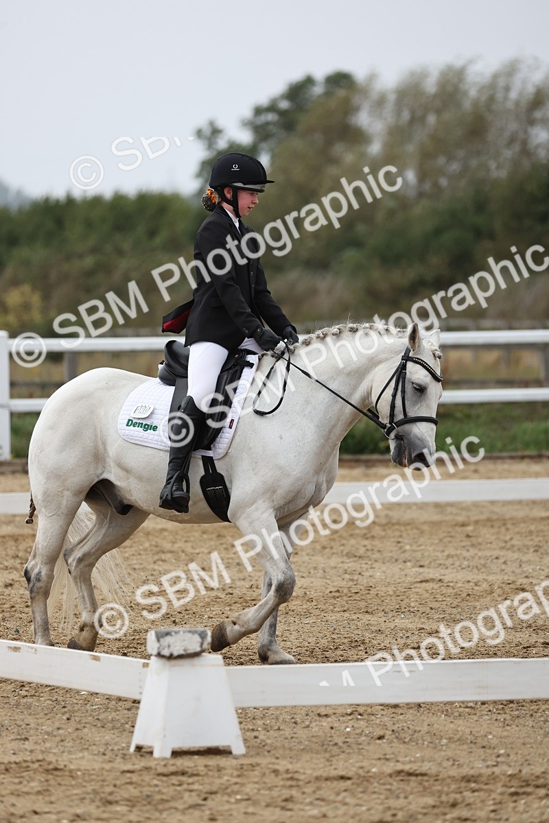 SBM_004357 - Class 8 - Novice 3 Champs