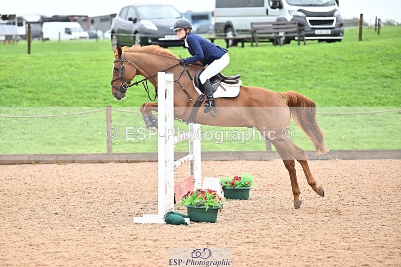 251003-114019-00525 - Cls 2 Newcomers and 1.10m